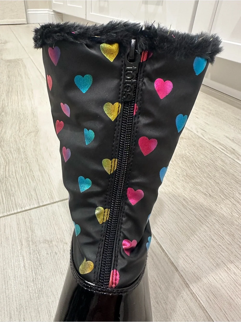 totes cute black